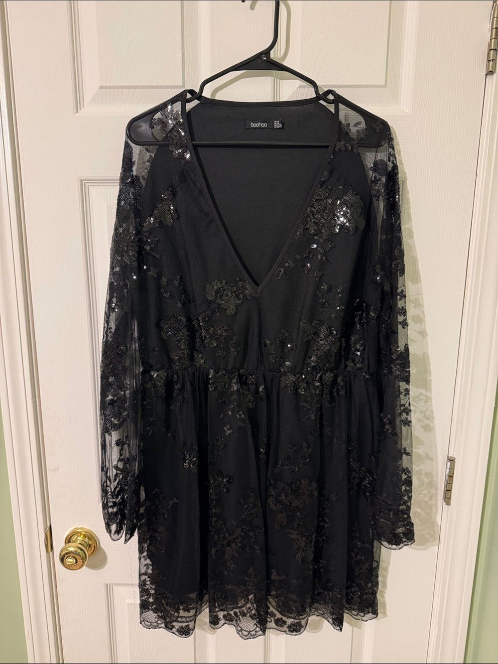 Boohoo Black Sequin Floral Lace V-Neck Mini Dress